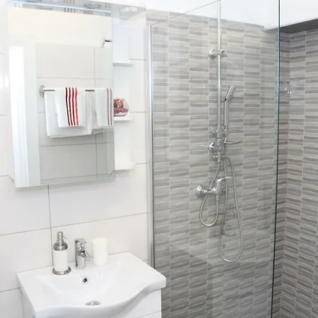 Apartment Apartament L'una Studio Zadar